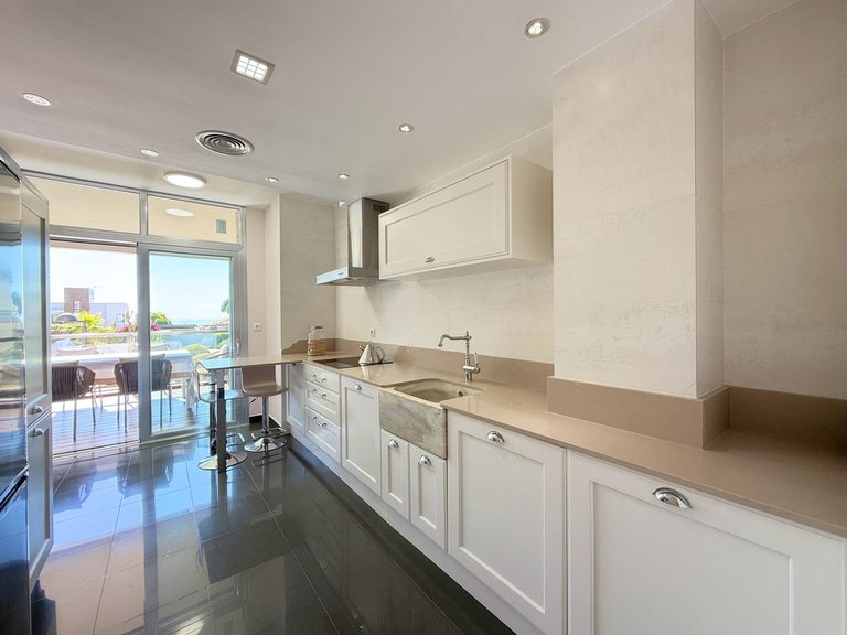 Apartment for Sale in La Duquesa, Malaga 18