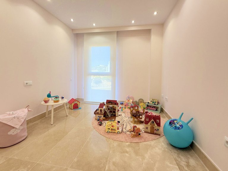 Apartment for Sale in La Duquesa, Malaga 33
