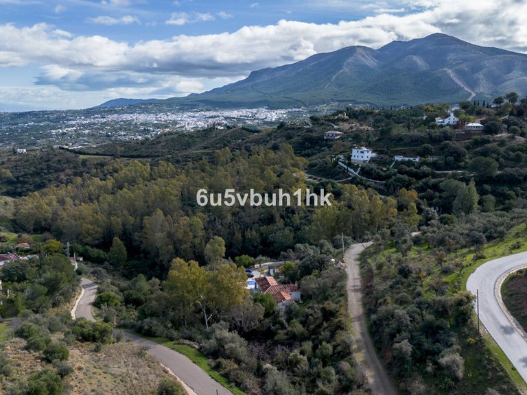 Villa for Sale in Alhaurín El Grande, Malaga 8