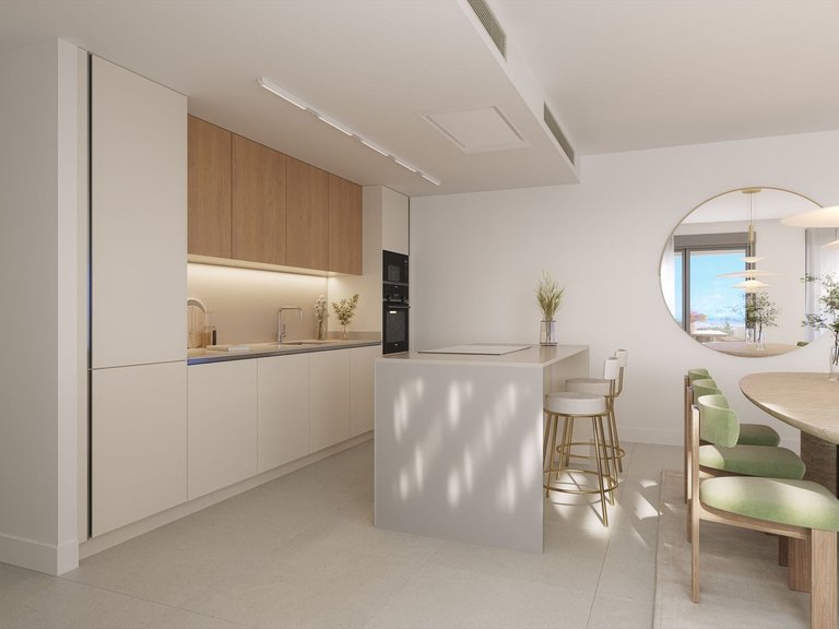 Apartment for Sale in New Golden Mile, Malaga 4