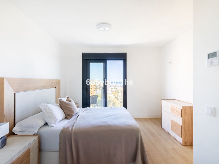 Villa for Sale in Benalmadena Costa, Malaga 11