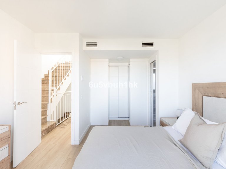 Villa for Sale in Benalmadena Costa, Malaga 12