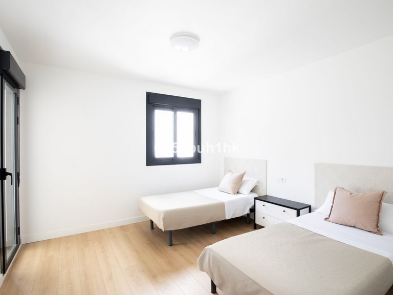 Villa for Sale in Benalmadena Costa, Malaga 14