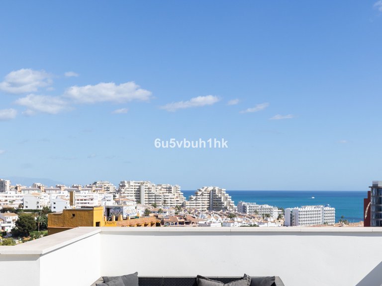 Villa for Sale in Benalmadena Costa, Malaga 17