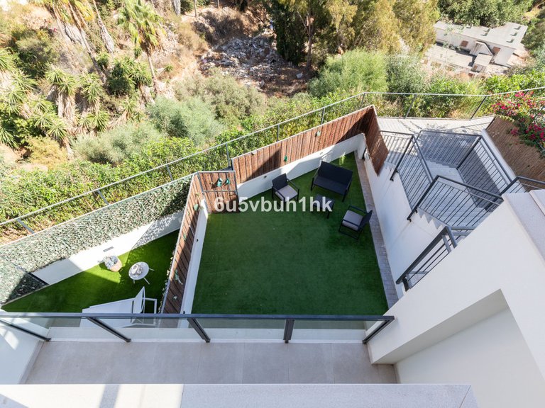 Villa for Sale in Benalmadena Costa, Malaga 19