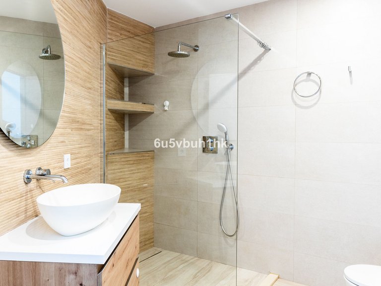 Villa for Sale in Benalmadena Costa, Malaga 24