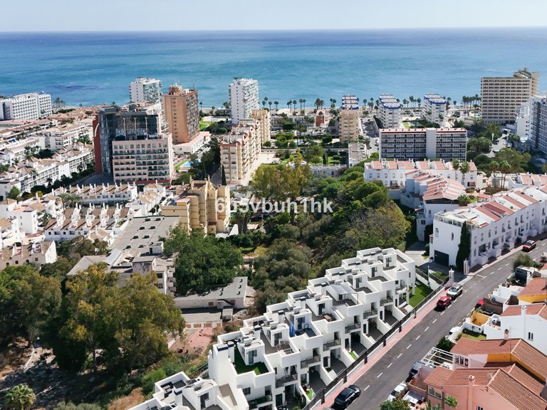 Villa for Sale in Benalmadena Costa, Malaga 30