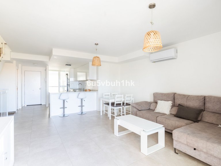 Villa for Sale in Benalmadena Costa, Malaga 4