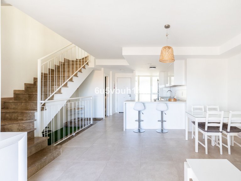 Villa for Sale in Benalmadena Costa, Malaga 8