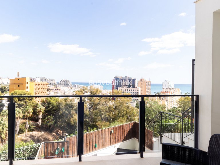 Villa for Sale in Benalmadena Costa, Malaga 9