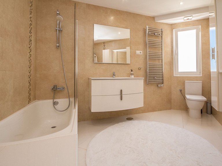 Villa for Sale in Estepona, Malaga 15