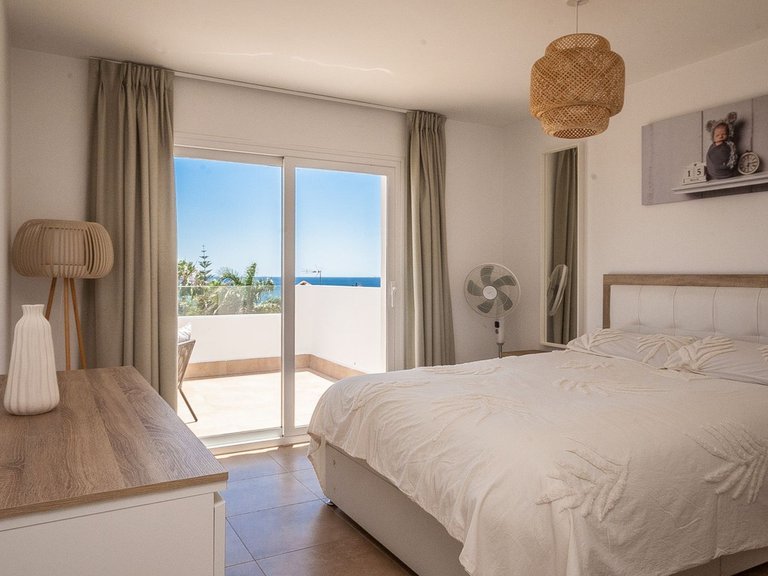 Villa for Sale in Estepona, Malaga 17