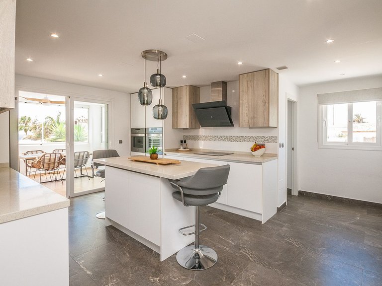 Villa for Sale in Estepona, Malaga 37
