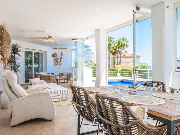 Villa for Sale in Estepona, Malaga 4
