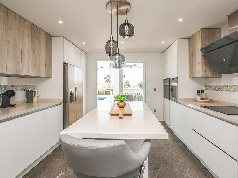 Villa for Sale in Estepona, Malaga 5