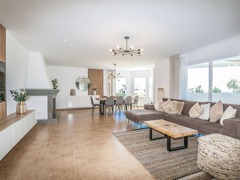 Villa for Sale in Estepona, Malaga 6