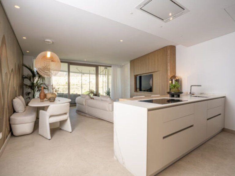 Penthouse for Sale in Costa del Sol Benahavís, Malaga 9