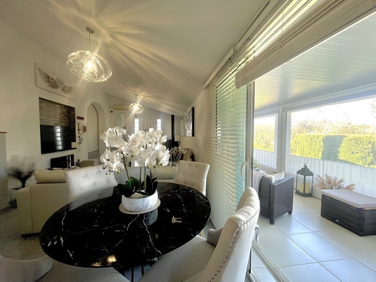 Villa for Sale in Cerros Del Aguila, Malaga 27