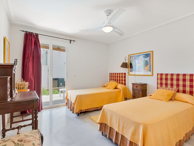 Apartment for Sale in Estepona, Malaga 8