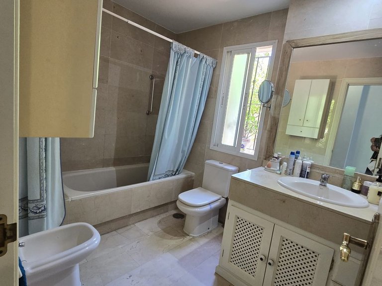 Apartment for Sale in Marbella, Malaga 33