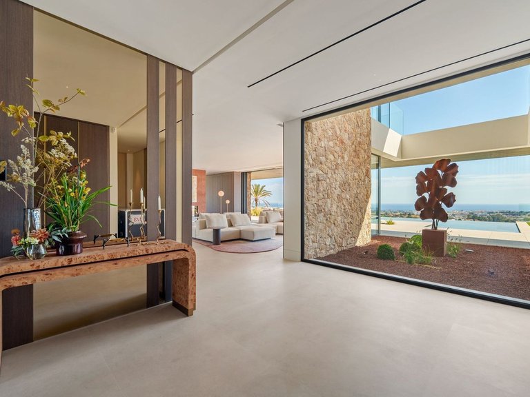 Villa for Sale in Benahavís, Malaga 3