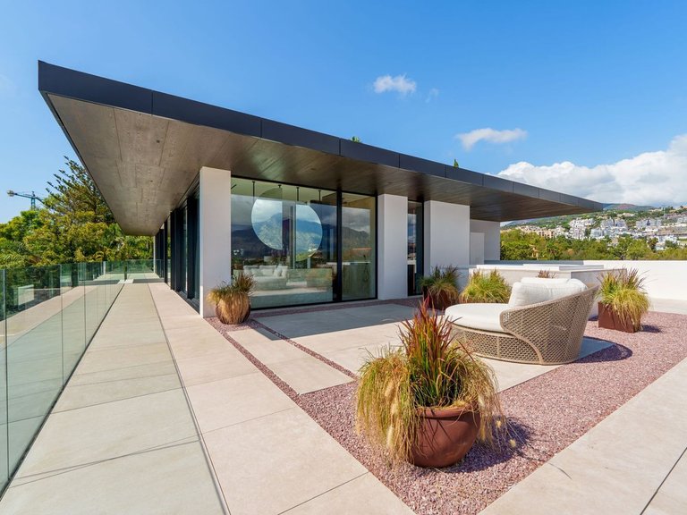 Villa for Sale in Benahavís, Malaga 31