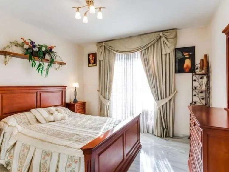 Apartment for Sale in Marbella, Malaga 11