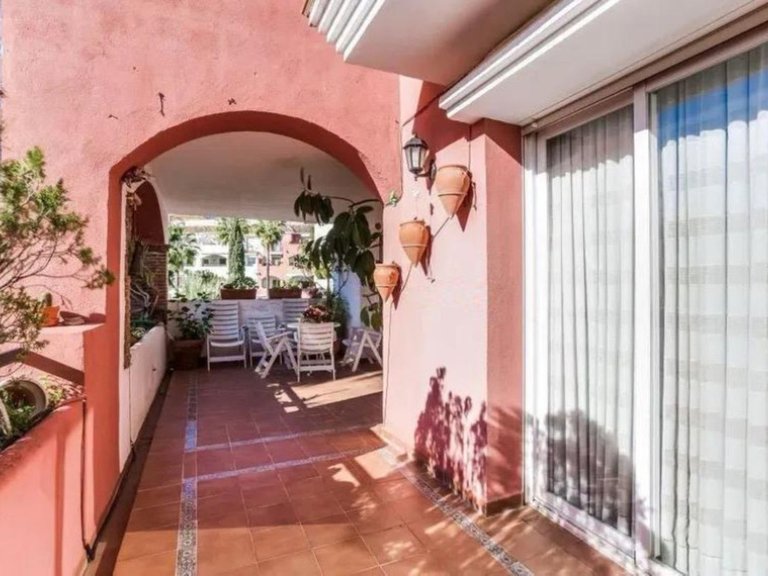 Apartment for Sale in Marbella, Malaga 15