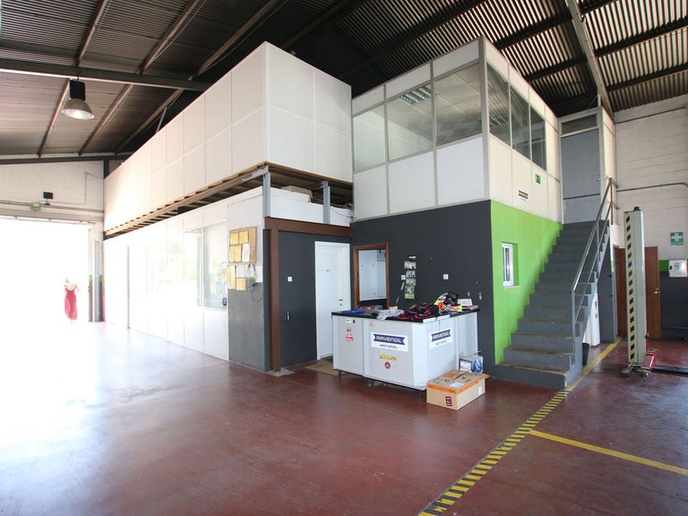 Commercial for Sale in Alhaurín El Grande, Malaga 16