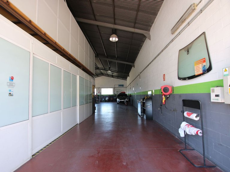 Commercial for Sale in Alhaurín El Grande, Malaga 18