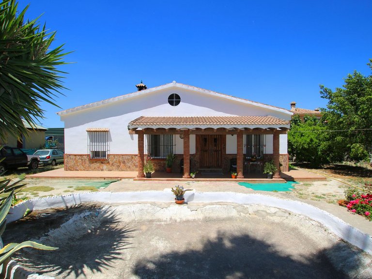 Commercial for Sale in Alhaurín El Grande, Malaga 5