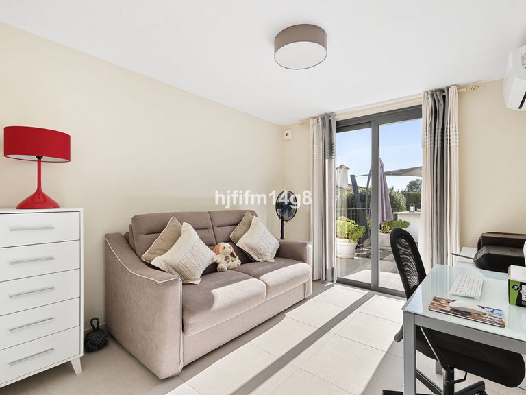 Villa for Sale in Nueva Andalucía, Malaga 15