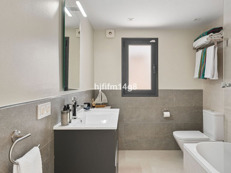 Villa for Sale in Nueva Andalucía, Malaga 16