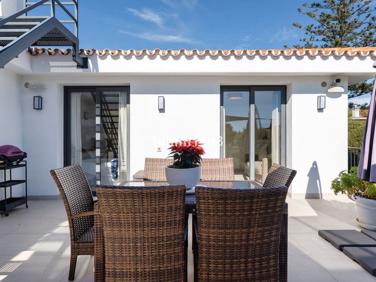 Villa for Sale in Nueva Andalucía, Malaga 26