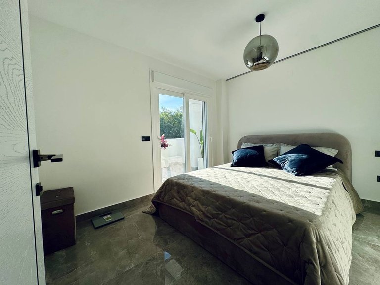 Villa for Sale in Marbella, Malaga 16