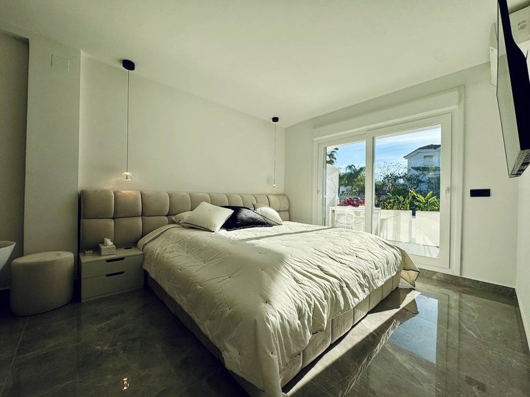 Villa for Sale in Marbella, Malaga 17