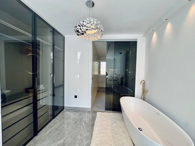 Villa for Sale in Marbella, Malaga 19