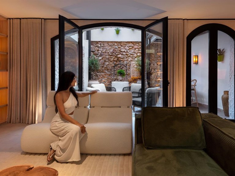 Villa for Sale in Marbella, Malaga 13