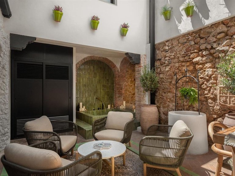 Villa for Sale in Marbella, Malaga 8