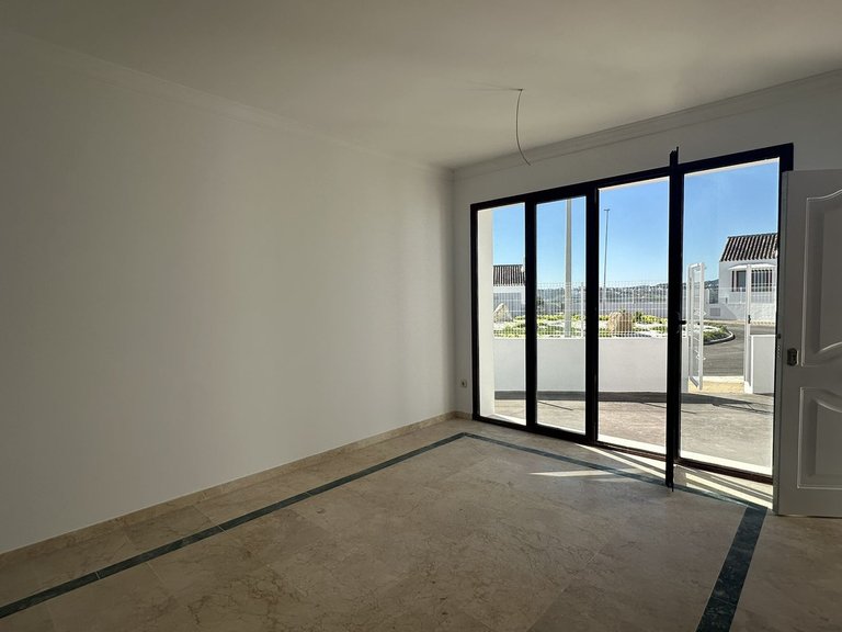 Villa for Sale in Doña Julia, Malaga 14
