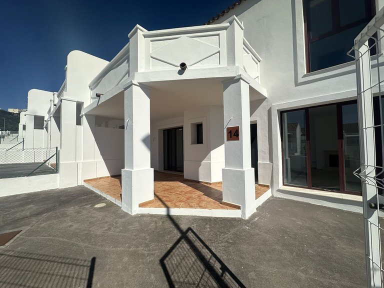 Villa for Sale in Doña Julia, Malaga 2