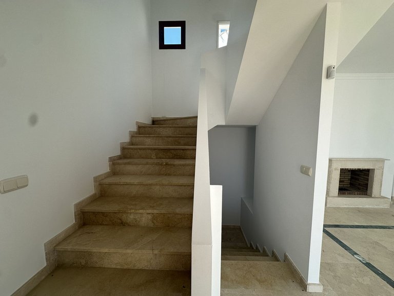 Villa for Sale in Doña Julia, Malaga 24