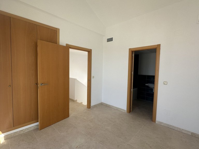 Villa for Sale in Doña Julia, Malaga 32
