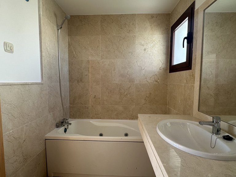 Villa for Sale in Doña Julia, Malaga 45