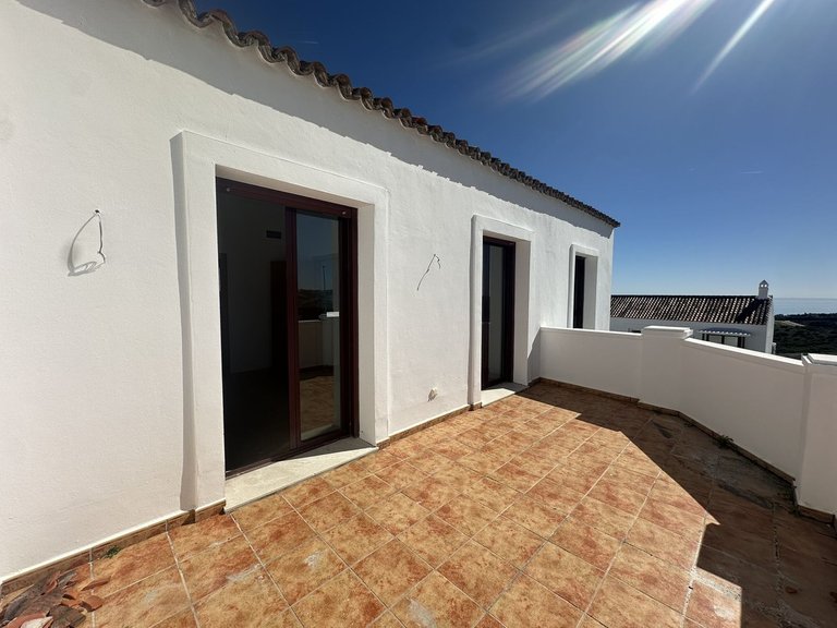 Villa for Sale in Doña Julia, Malaga 57