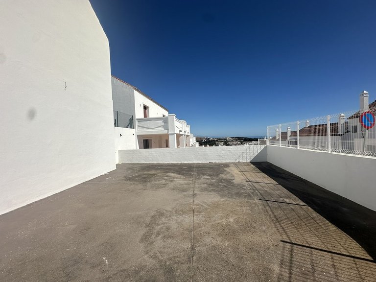 Villa for Sale in Doña Julia, Malaga 6