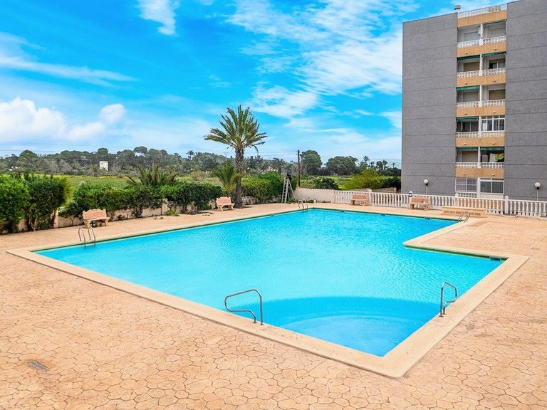 Apartment for Sale in Punta Prima, Alicante 1