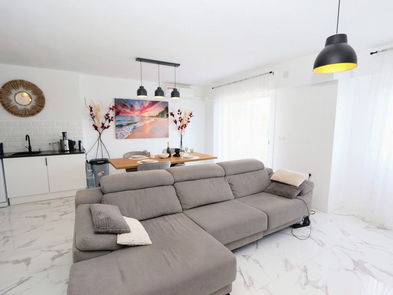 Apartment for Sale in Punta Prima, Alicante 6