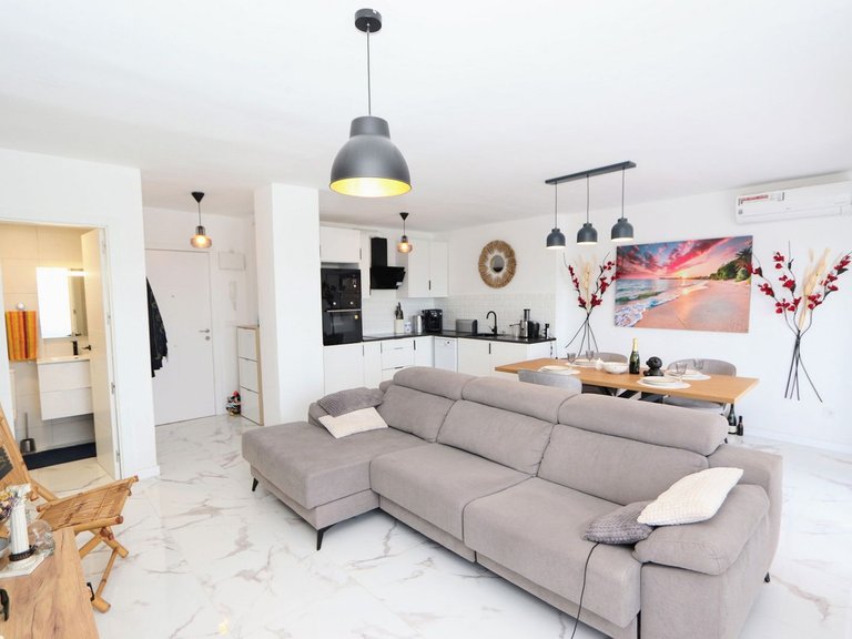 Apartment for Sale in Punta Prima, Alicante 7