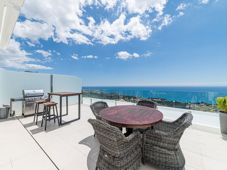 Apartment for Sale in Benalmadena, Malaga 8